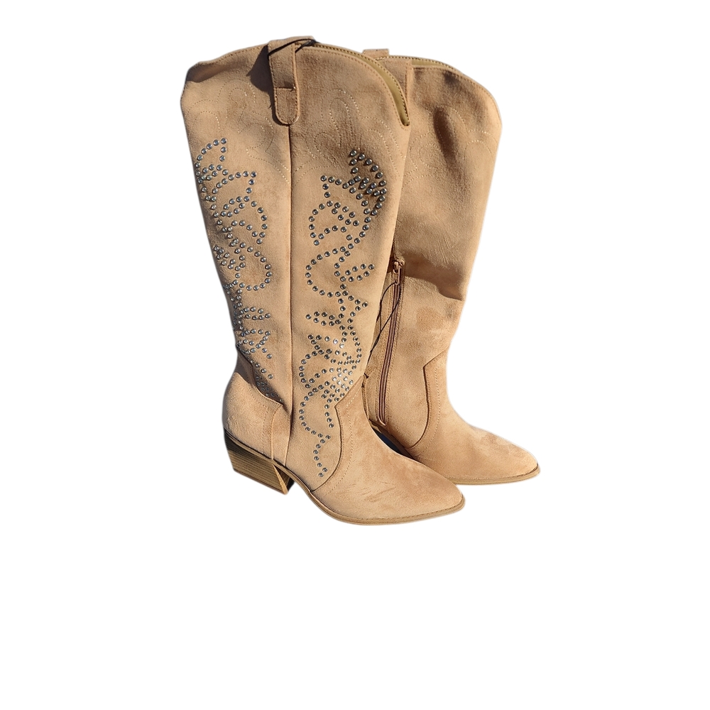 Elegant Tan Embellished Heeled Boots‎